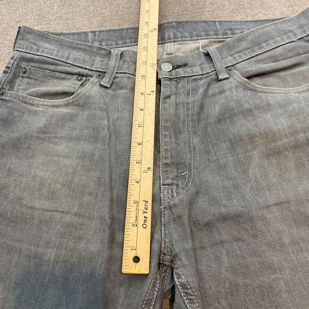 Levi's Jeans Men 36 Fits 37x31 Faded‎ Gray 541 Denim Distressed Straight Fit - Picture 11 of 16